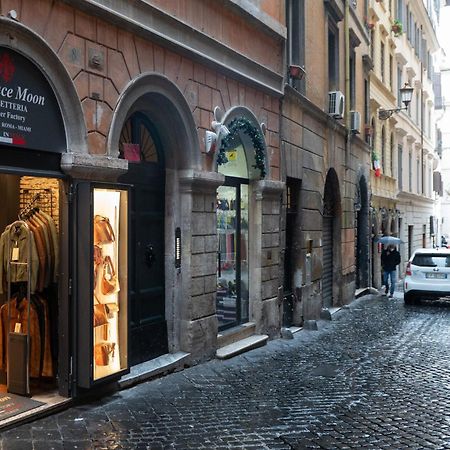 Pantheon Charming Accommodation Рим Экстерьер фото