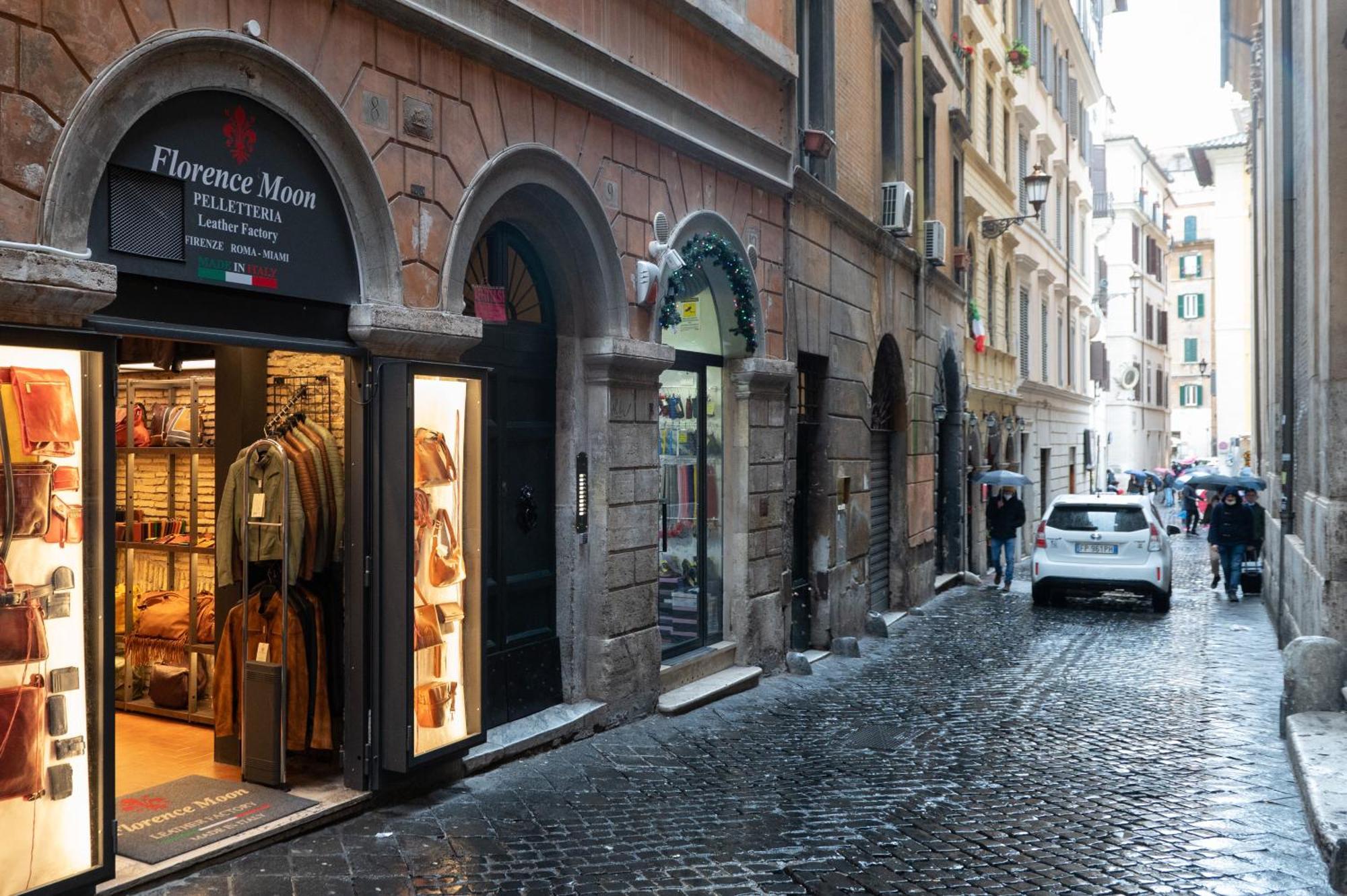 Pantheon Charming Accommodation Рим Экстерьер фото