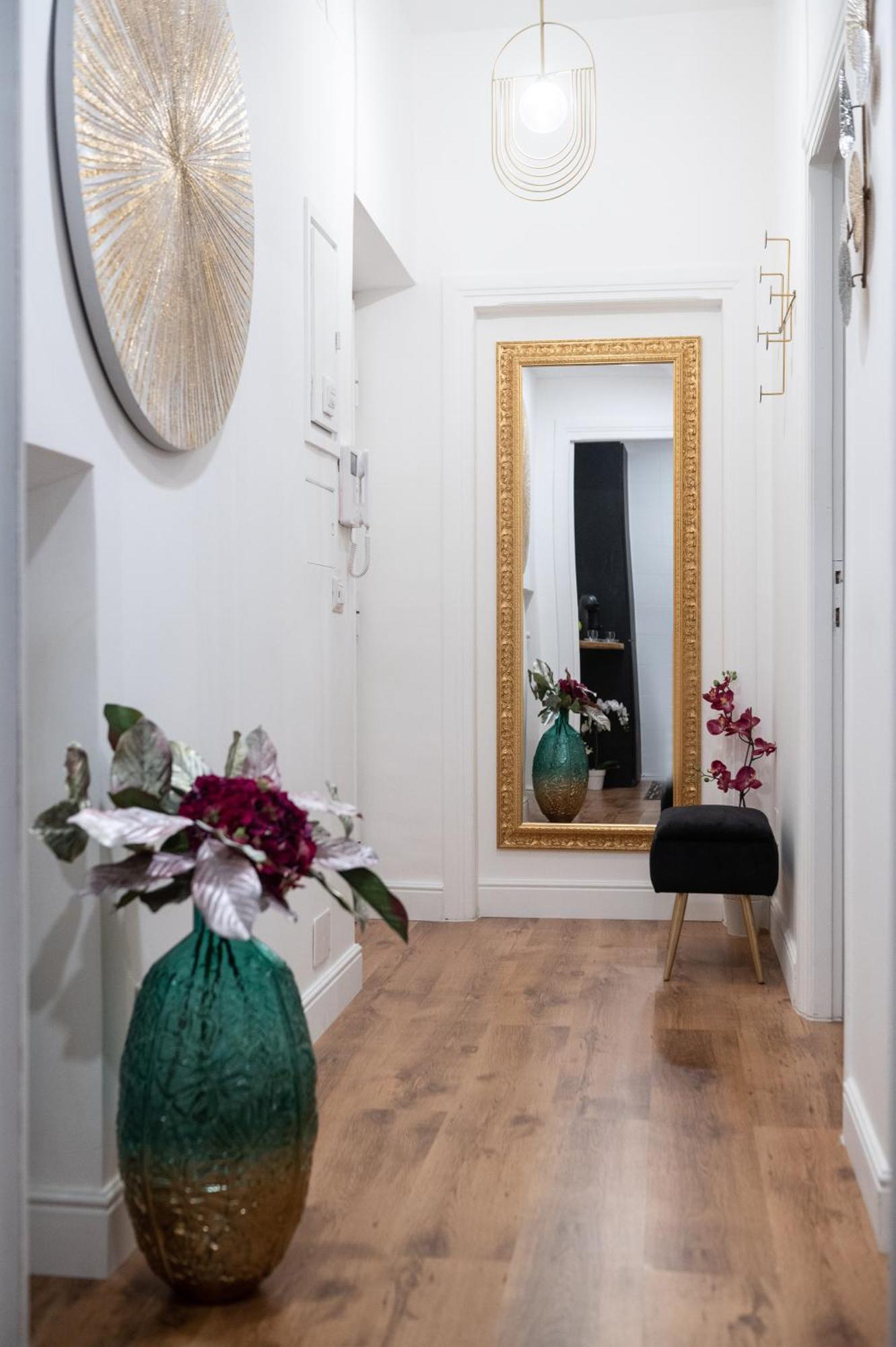 Pantheon Charming Accommodation Рим Экстерьер фото